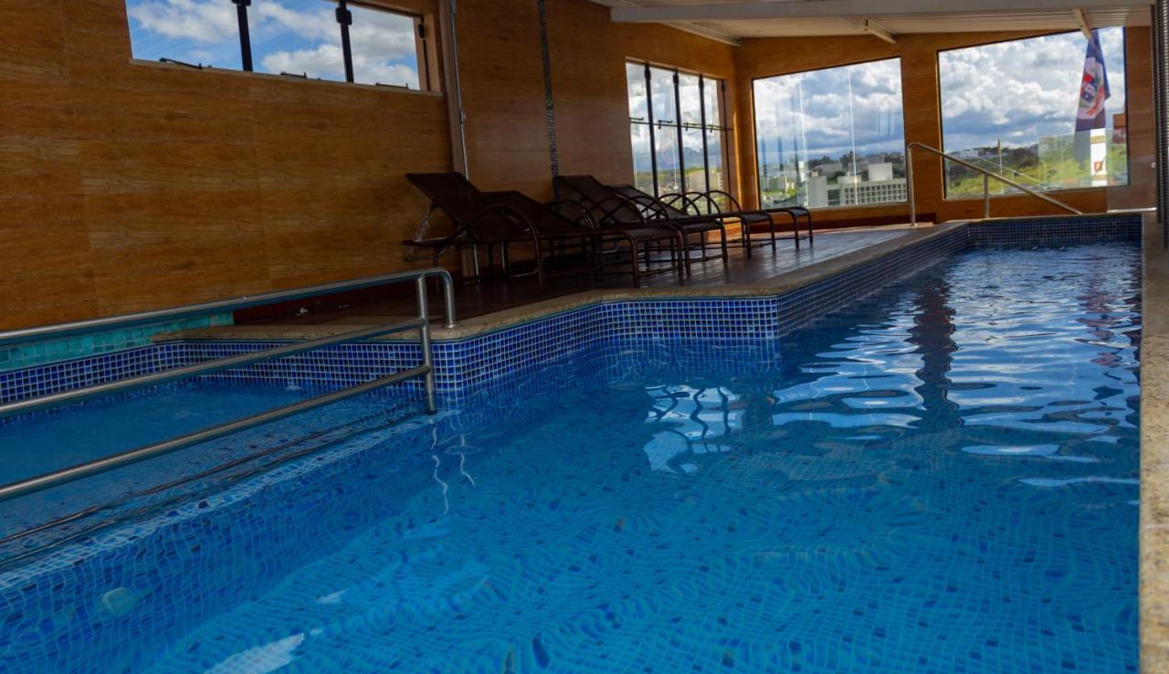 Granlago Hotel Pouso Alegre Bagian luar foto