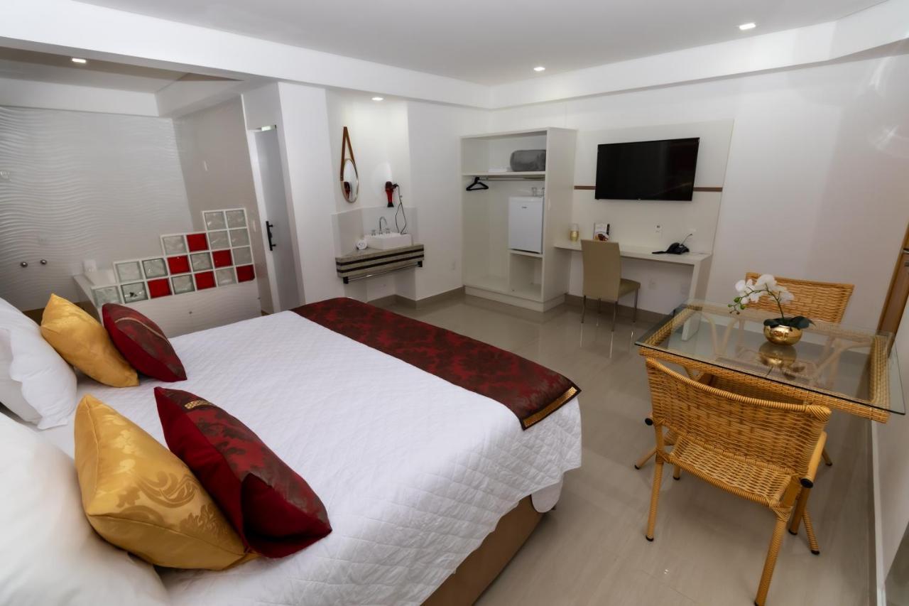 Granlago Hotel Pouso Alegre Bagian luar foto