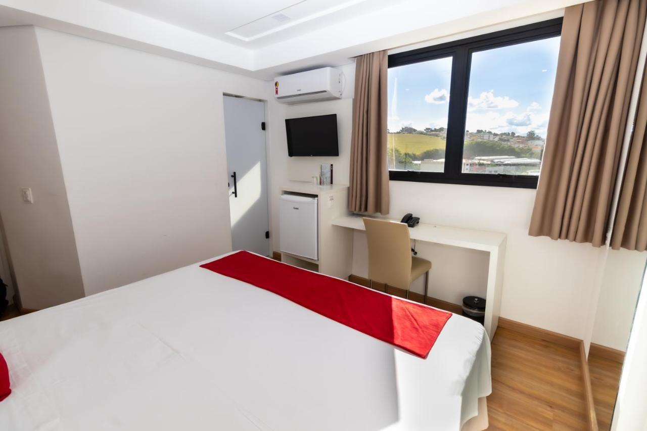 Granlago Hotel Pouso Alegre Bagian luar foto