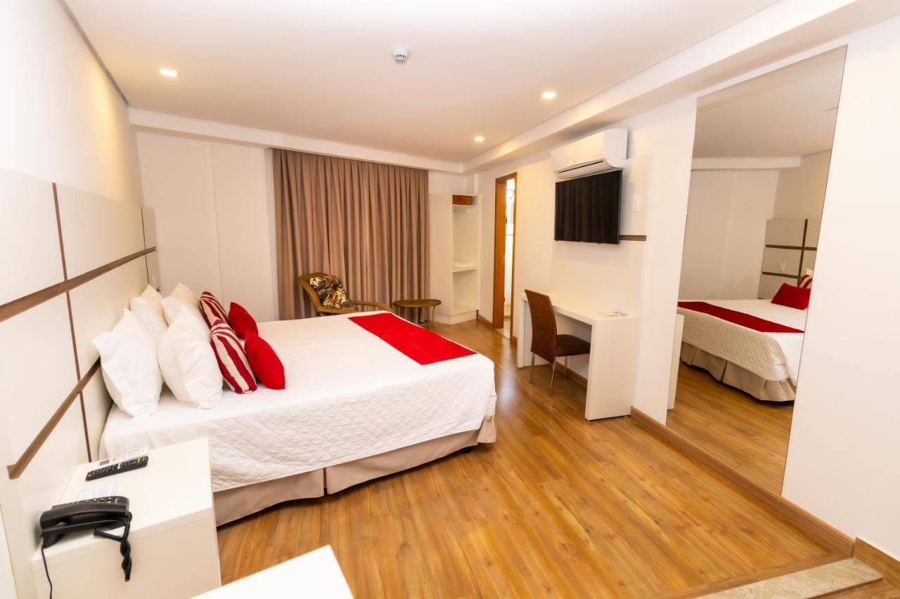 Granlago Hotel Pouso Alegre Bagian luar foto
