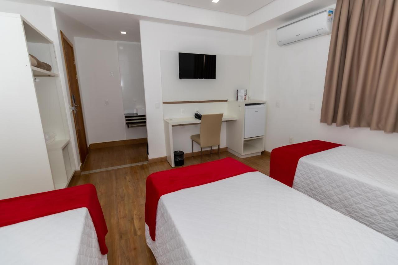 Granlago Hotel Pouso Alegre Bagian luar foto