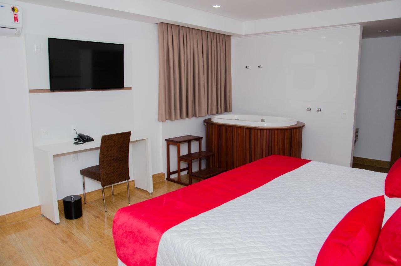 Granlago Hotel Pouso Alegre Bagian luar foto